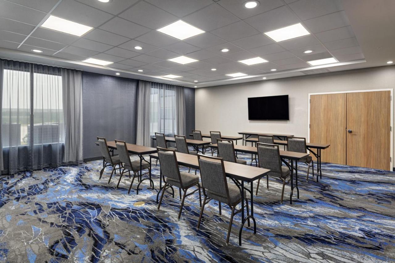 Fairfield By Marriott Inn & Suites Waller Экстерьер фото
