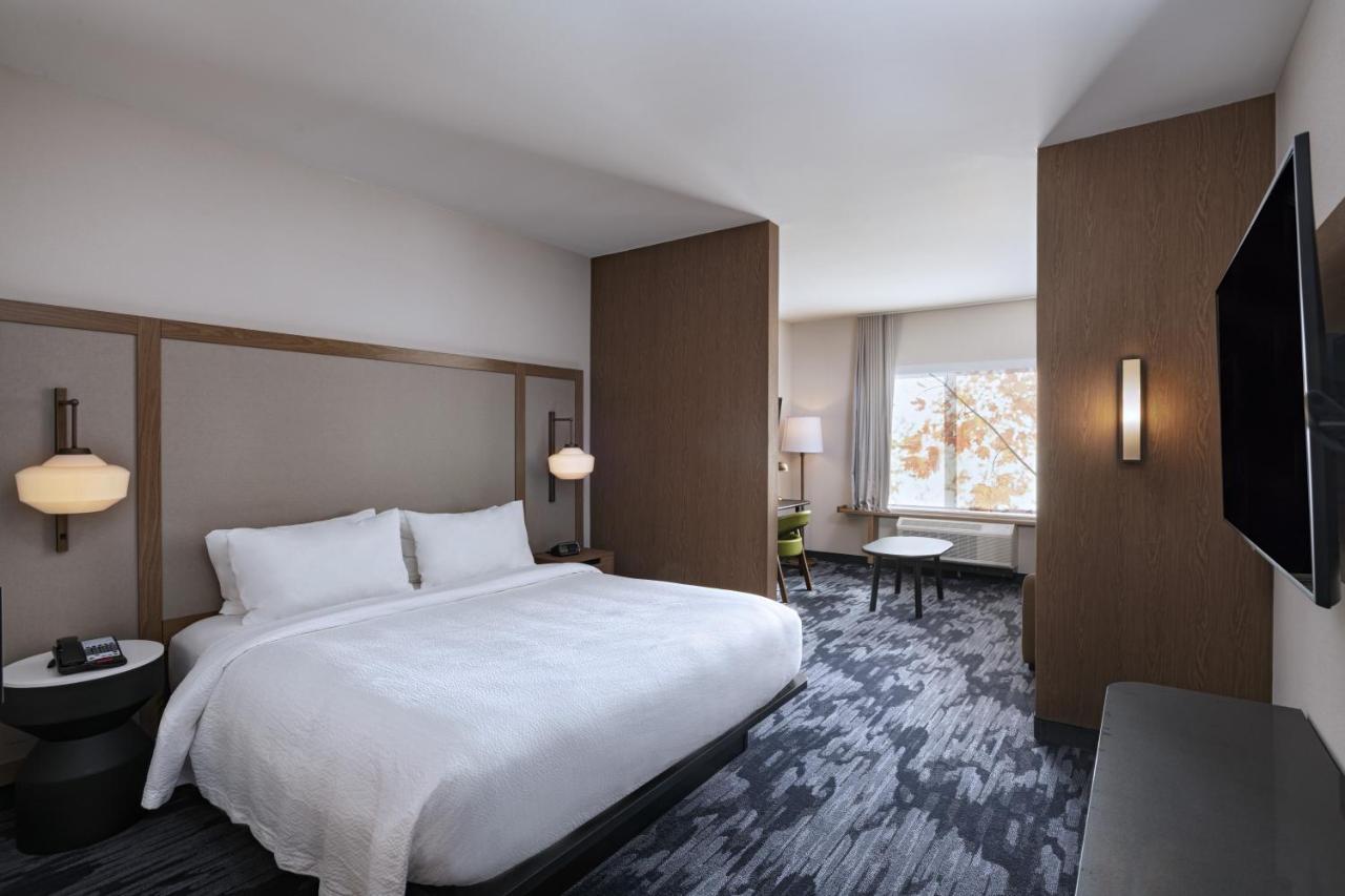 Fairfield By Marriott Inn & Suites Waller Экстерьер фото
